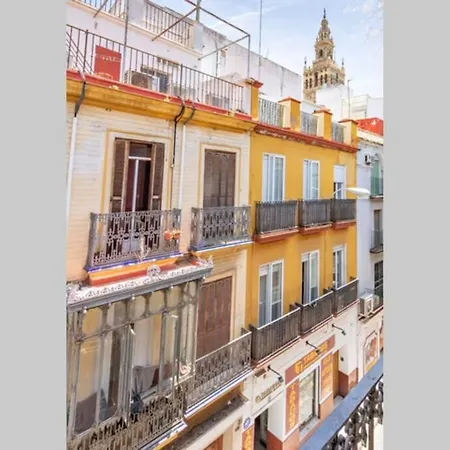 Hernando Colon Deluxe Suite By Valcambre Seville Exterior photo